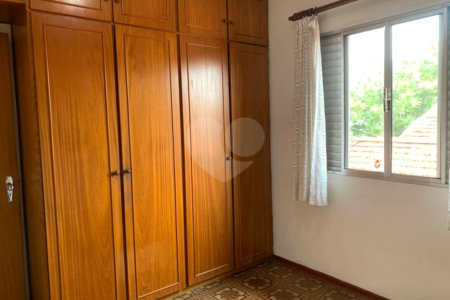 Sobrado à venda com 3 quartos em Jardim Oriental, São Paulo, SP