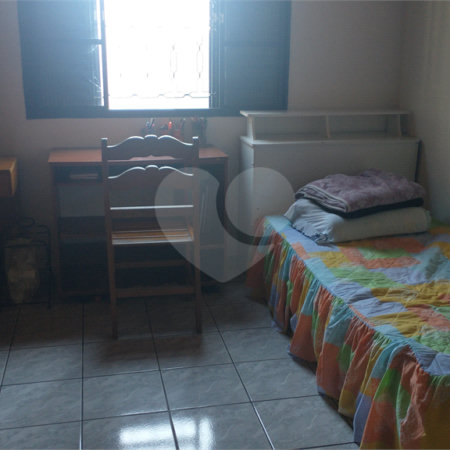 Casa à venda com 4 quartos, sendo 2 suítes,  em Conjunto Habitacional Brás Cubas, Mogi das Cruzes, SP