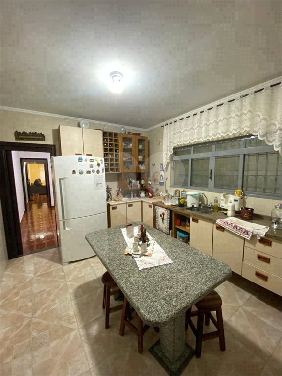 Sobrado à venda com 4 quartos, sendo 1 suíte, em Artur Alvim, São Paulo, SP