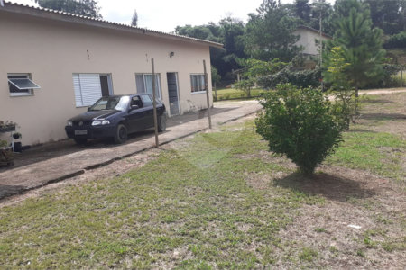 Chácara à venda com 4 quartos, sendo 1 suíte, em Vista Alegre, Vinhedo, SP