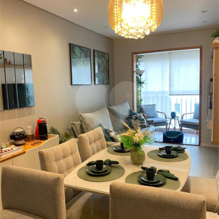 Apartamento à venda com 2 quartos, sendo 1 suíte,  em Jardim Rosa de Franca, Guarulhos, SP