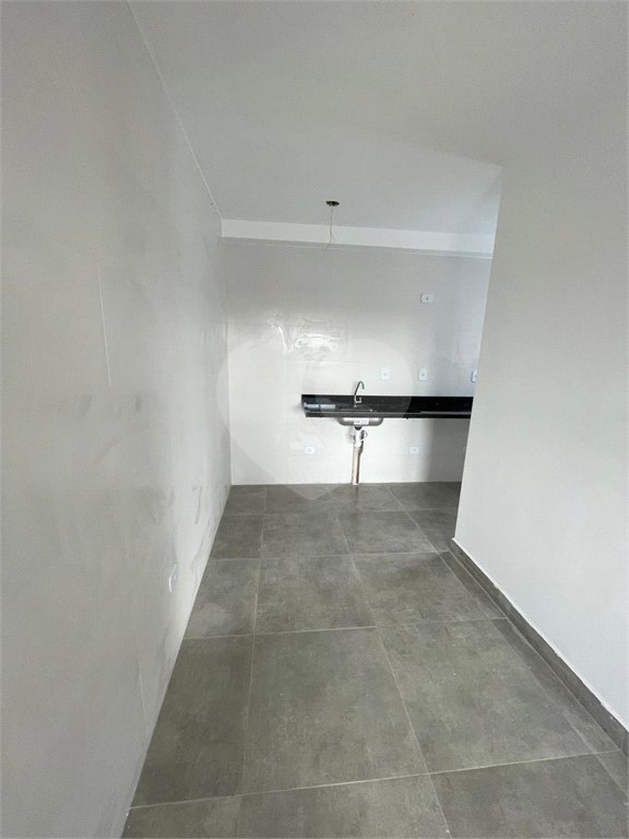 Casa à venda com 3 quartos, sendo 1 suíte, no condomínio Residencial Calegari, São Paulo - SP