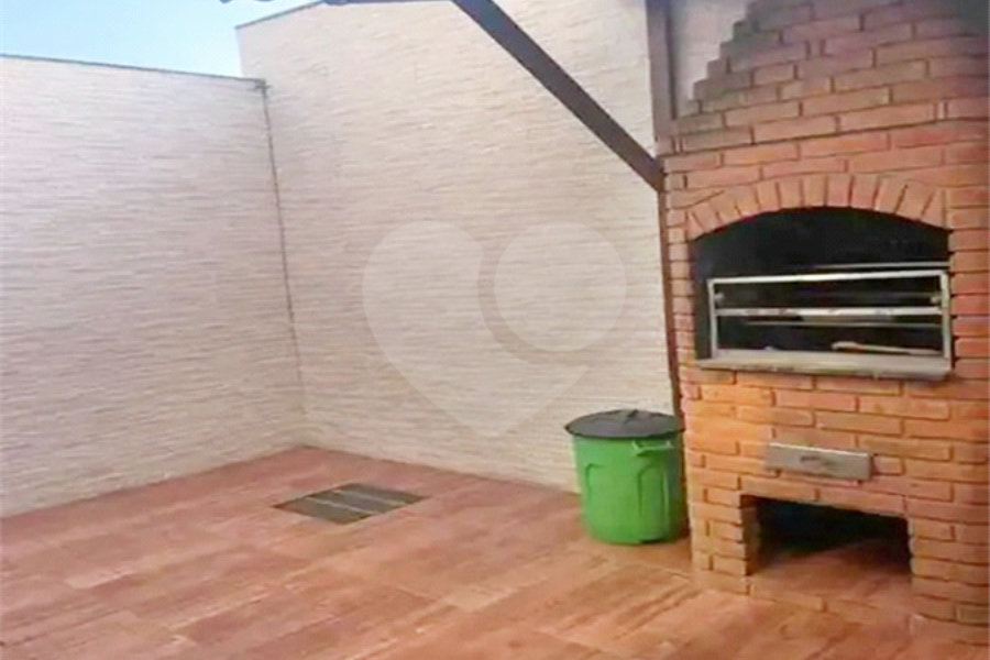Sobrado à venda com 3 quartos, sendo 1 suíte, em Vila Constança, São Paulo, SP