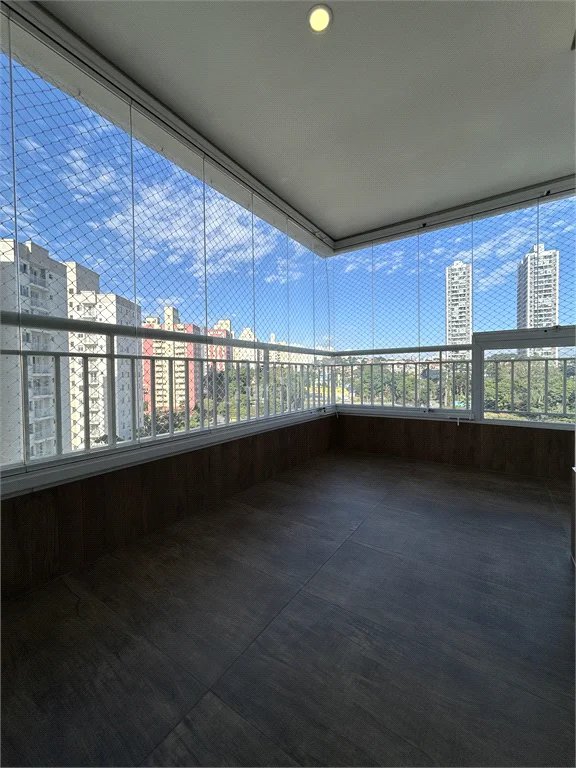 Apartamento à venda com 3 quartos, sendo 1 suíte,  em Jardim Umarizal, São Paulo, SP