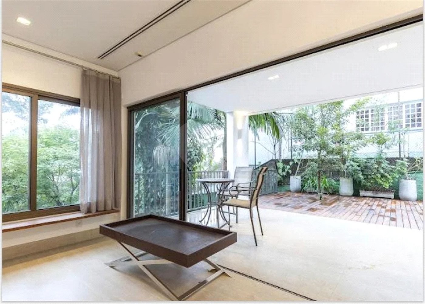 Casa de Condomínio com 3 Quartos e 3 banheiros à Venda, 100 m² por R$ 585.000 - Aceita Permuta