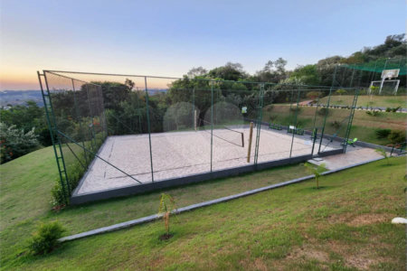 Terreno com 1.500 m2 no Condomínio Residencial Jardim Primavera Louveira SP