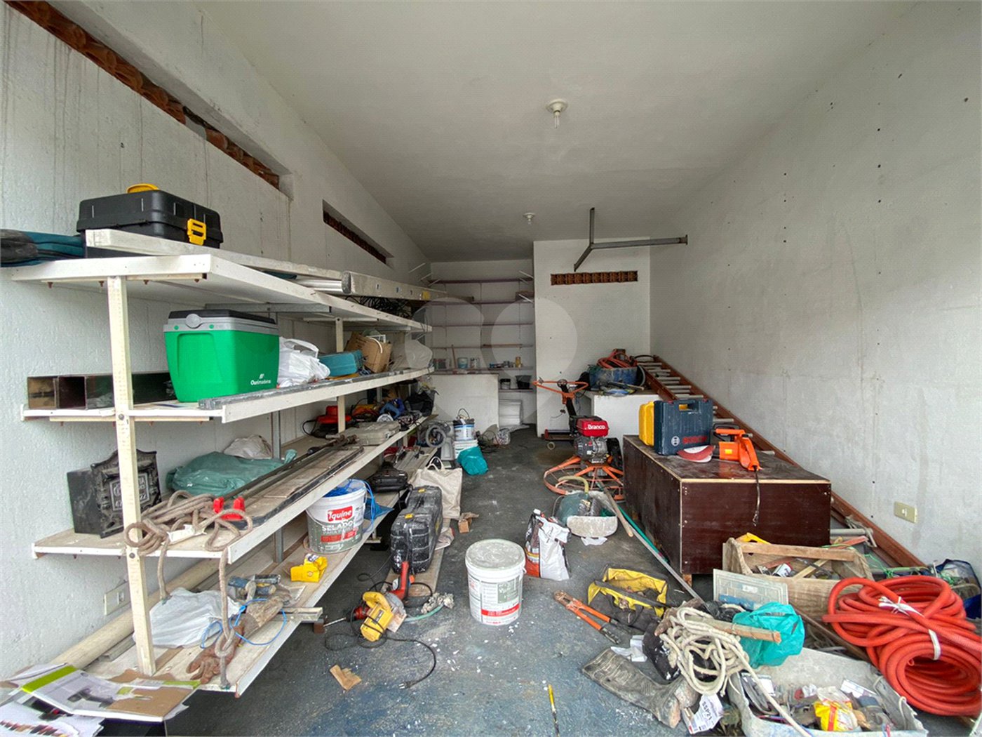 Sobrado à venda com 3 quartos, sendo 1 suíte, em Jardim Quaresmeira II, Suzano, SP