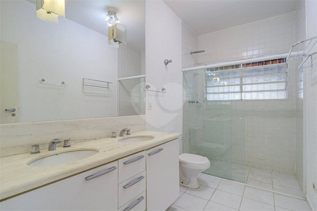Casa Térrea à venda ou para alugar com 5 quartos, sendo 1 suíte, em Jardim Marajoara, São Paulo, SP