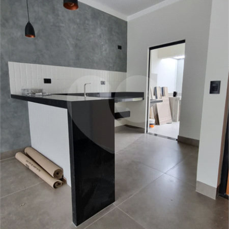 Casa à venda com 3 quartos, sendo 1 suíte, no condomínio Village Moutonnée, Salto - SP