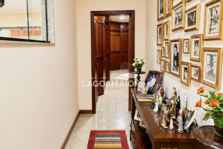 Casa à venda com 3 quartos, sendo 1 suíte, em Santos Dumont, Três Lagoas, MS