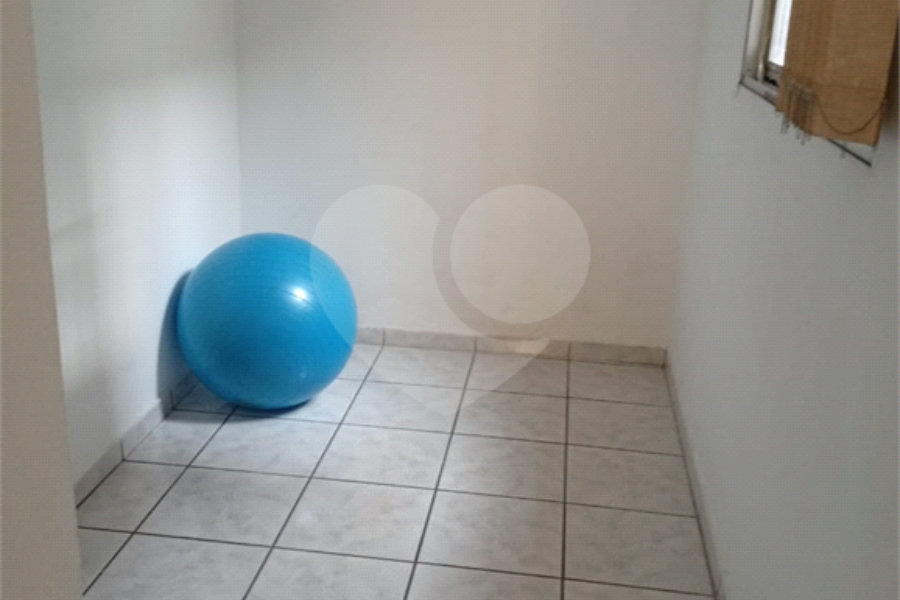 Casa Térrea à venda com 4 quartos, sendo 1 suíte, em Jardim Regina, São Paulo, SP