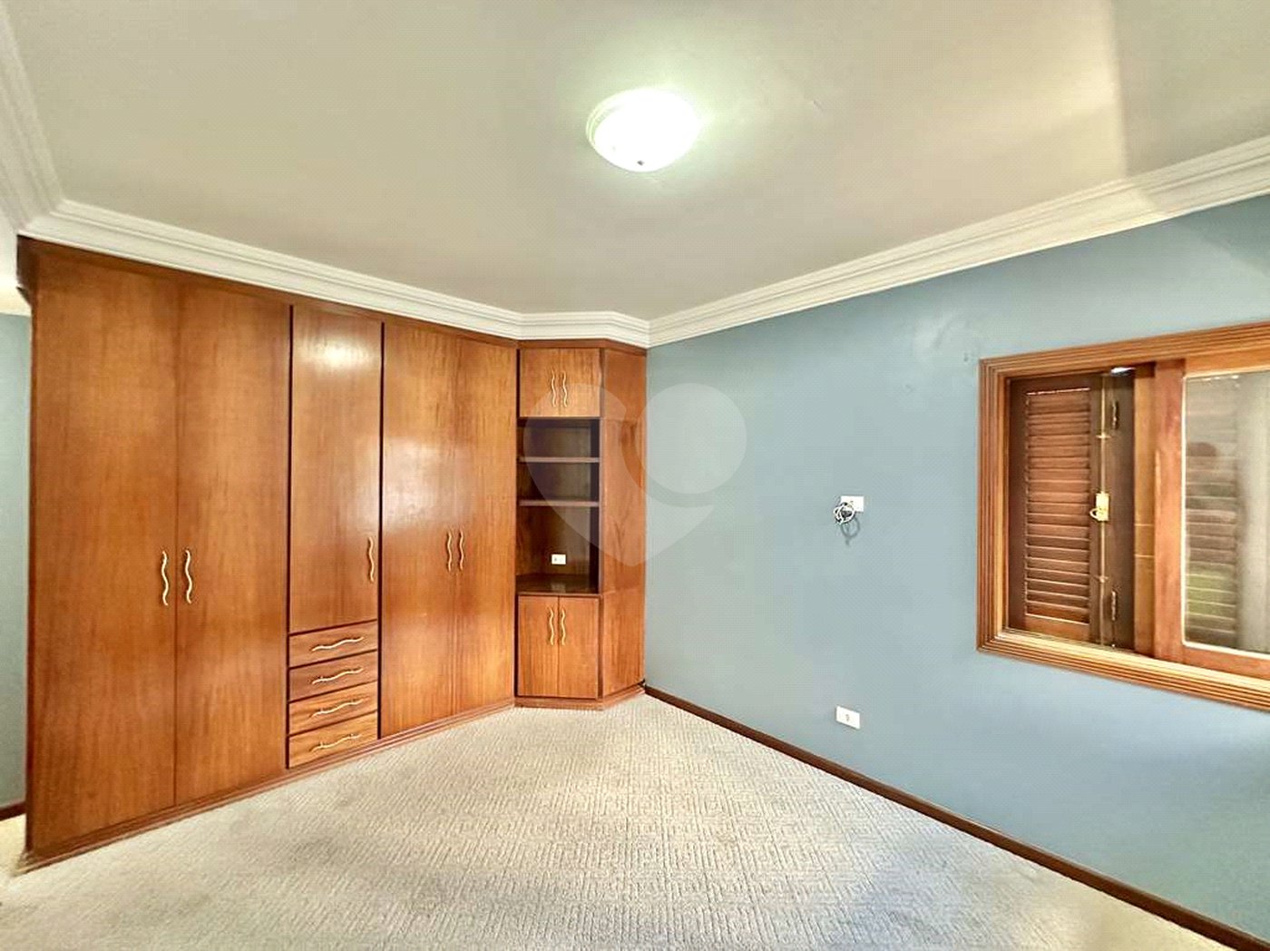 Casa à venda com 4 quartos, sendo 2 suítes,  no condomínio São Paulo Ii, Cotia - SP