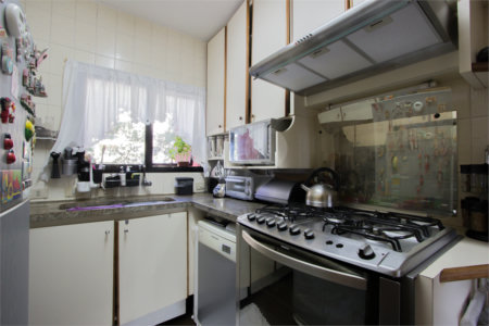 Apartamento à venda com 3 quartos, sendo 1 suíte, em Vila Andrade, São Paulo, SP