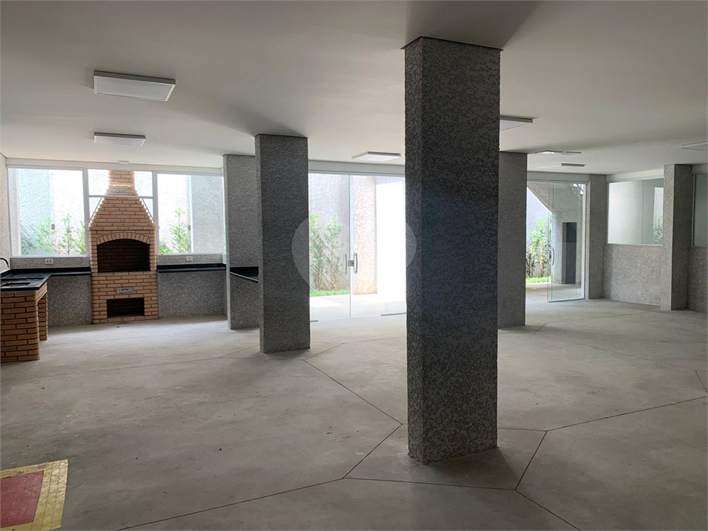 Casa à venda com 2 suítes no condomínio Residencial Napoles, São Paulo - SP