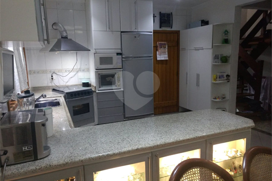 Casa à venda com 3 suítes no condomínio Alpes da Cantareira, Mairiporã - SP