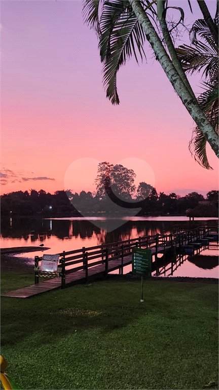 Casa à venda com 4 suítes no condomínio Vivendas do Lago, Sorocaba - SP