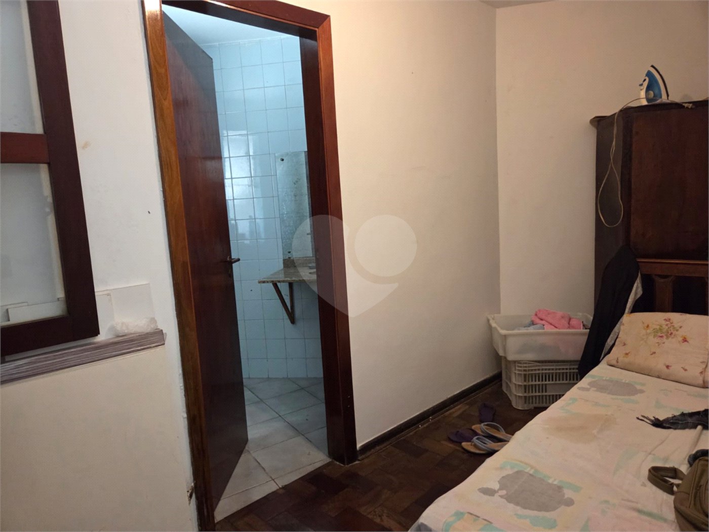Casa à venda com 4 quartos, sendo 2 suítes, em Cidade São Francisco, São Paulo, SP