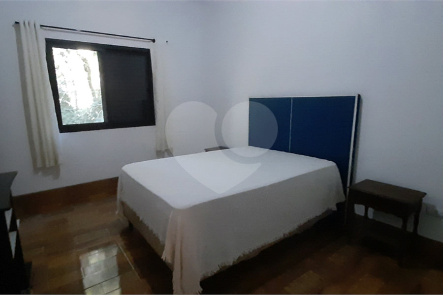 Casa à venda com 3 quartos, sendo 1 suíte, no condomínio Sausalito, Mairiporã - SP