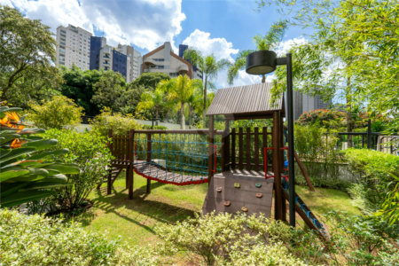 Apartamento à venda com 3 suítes em Vila Suzana, São Paulo, SP