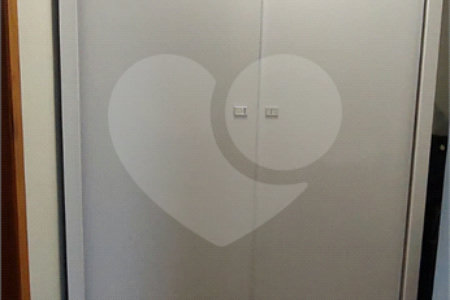 Casa para alugar com 4 quartos, sendo 3 suítes,  no condomínio Figueira Garden, Atibaia - SP