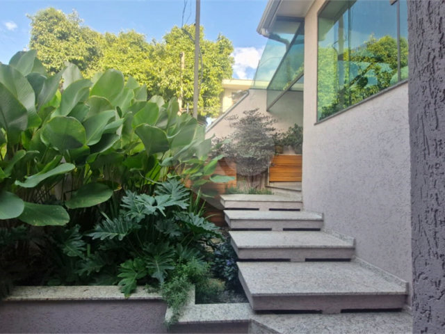 Casa Térrea à venda com 3 quartos, sendo 2 suítes,  em Santana, São Paulo, SP