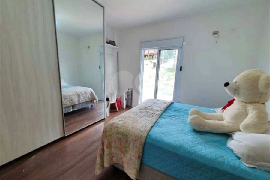 Sobrado à venda com 4 quartos, sendo 3 suítes, em Tremembé, São Paulo, SP