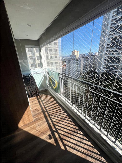 Apartamento à venda com 3 quartos, sendo 1 suíte,  em Jardim Flor da Montanha, Guarulhos, SP