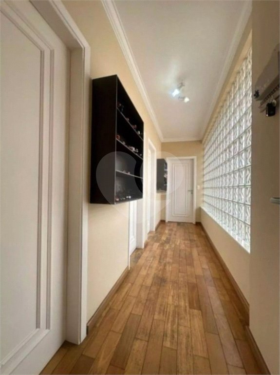 Casa à venda com 3 quartos, sendo 1 suíte, no condomínio Residencial Delle Stelle, Louveira - SP