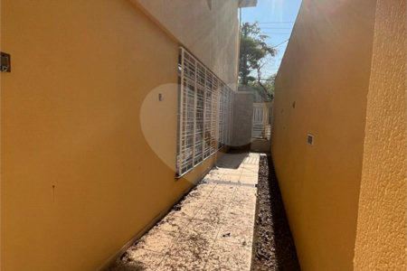 Sobrado à venda com 4 quartos, sendo 1 suíte,  em Vila Cordeiro, São Paulo, SP
