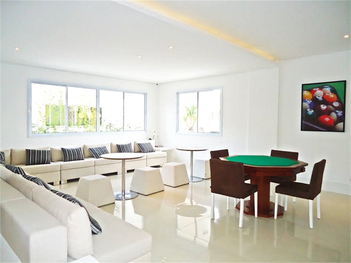 Apartamento à venda com 3 suítes em Santa Teresinha, São Paulo, SP