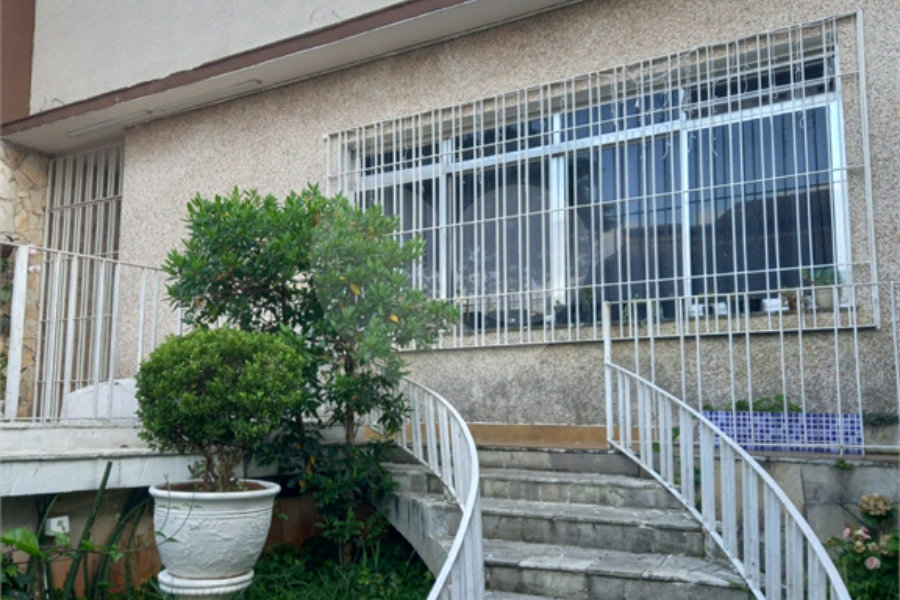 Sobrado à venda com 5 quartos, sendo 2 suítes, em Parada Inglesa, São Paulo, SP