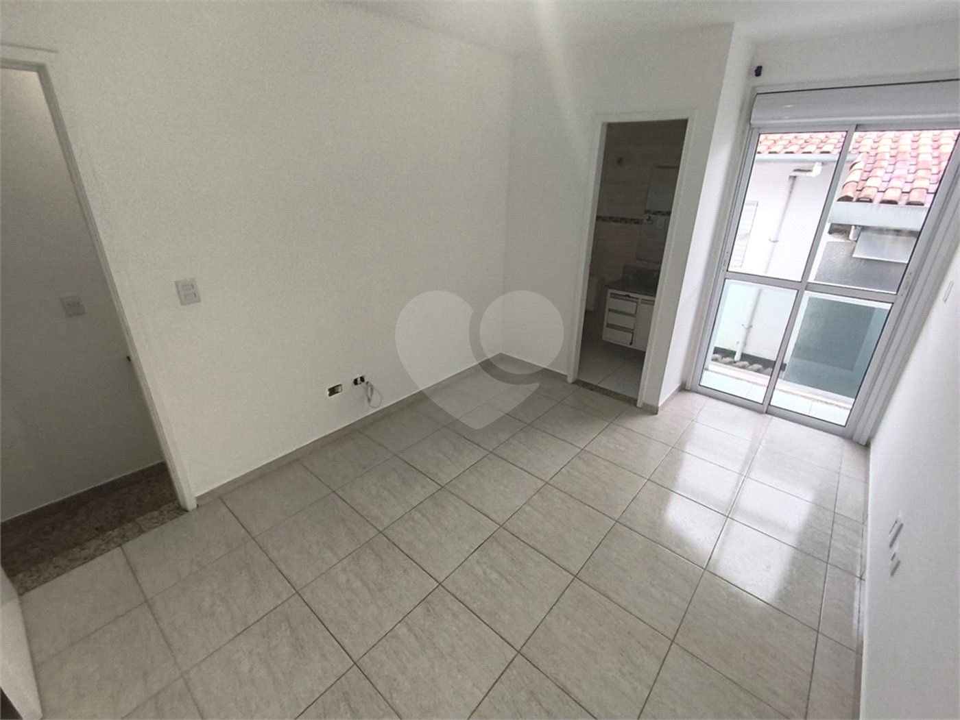 Casa à venda com 2 suítes no condomínio Murilo, São Paulo - SP