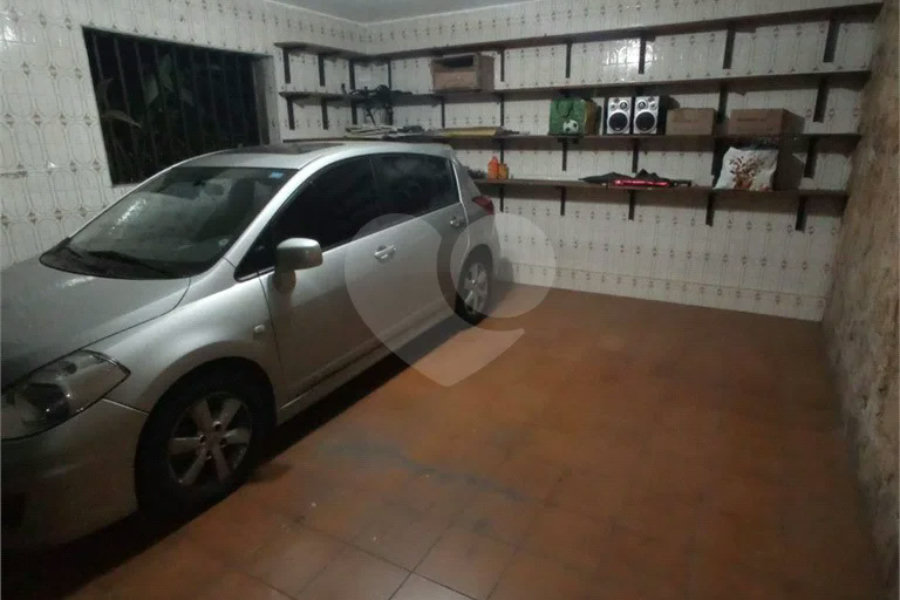 Casa à venda com 3 quartos, sendo 1 suíte,  em Bosque da Saúde, São Paulo, SP