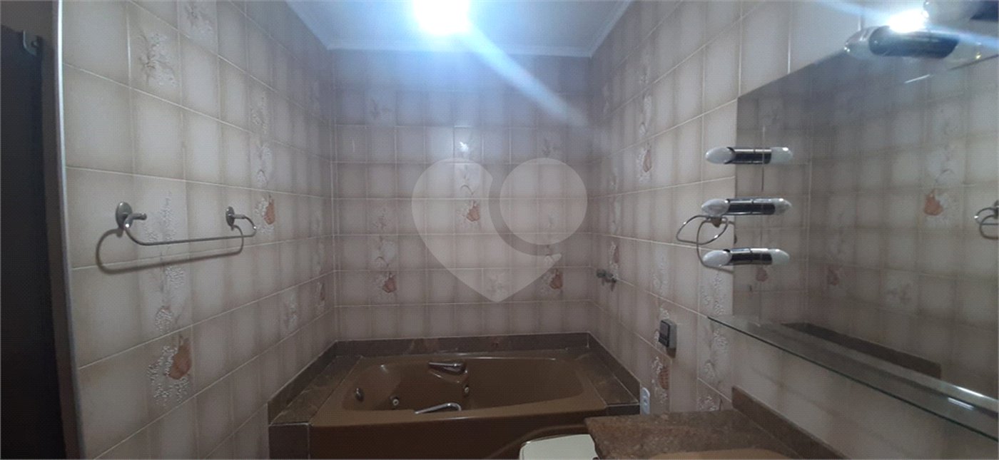 Sobrado à venda com 4 quartos, sendo 2 suítes, em Jardim França, São Paulo, SP