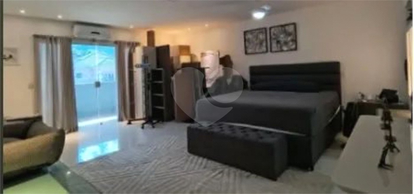 Casa à venda com 4 quartos, sendo 3 suítes, em Vargem Pequena, Rio de Janeiro, RJ