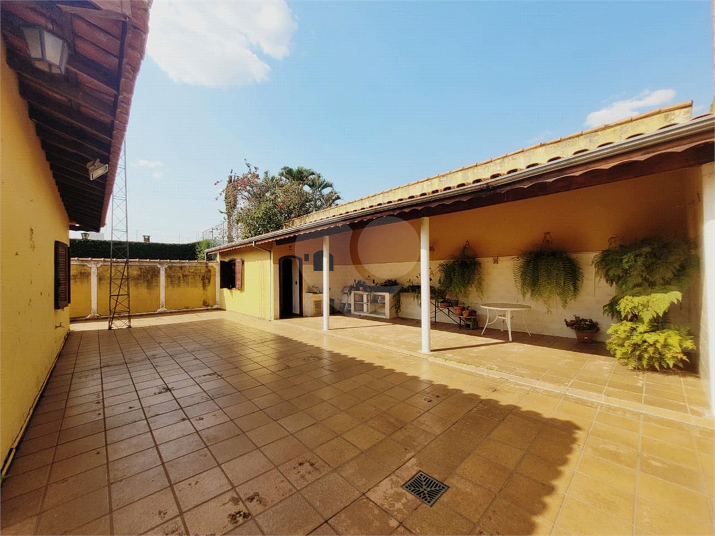 Casa Térrea à venda com 3 quartos, sendo 1 suíte, no Centro, Indaiatuba, SP