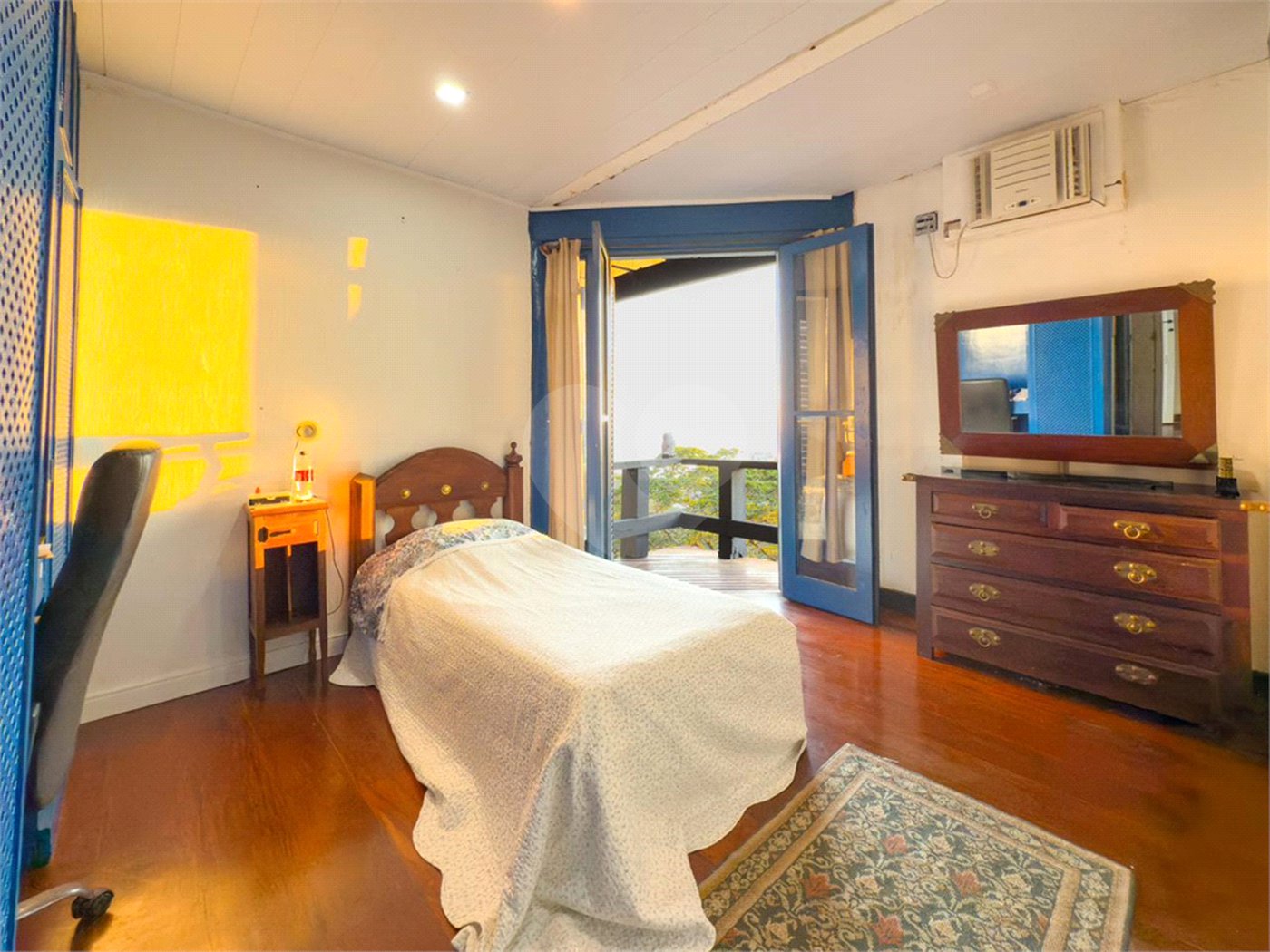 Casa à venda com 5 quartos, sendo 2 suítes, em Joá, Rio de Janeiro, RJ