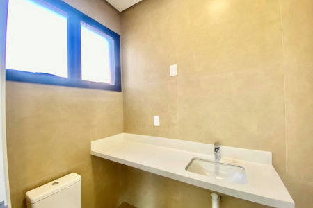 Casa à venda com 3 quartos, sendo 3 suítes, no condomínio Vila Giardino, Jundiaí - SP