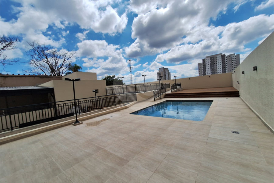 Apartamento à venda com 3 quartos em Vila Nivi, São Paulo, SP