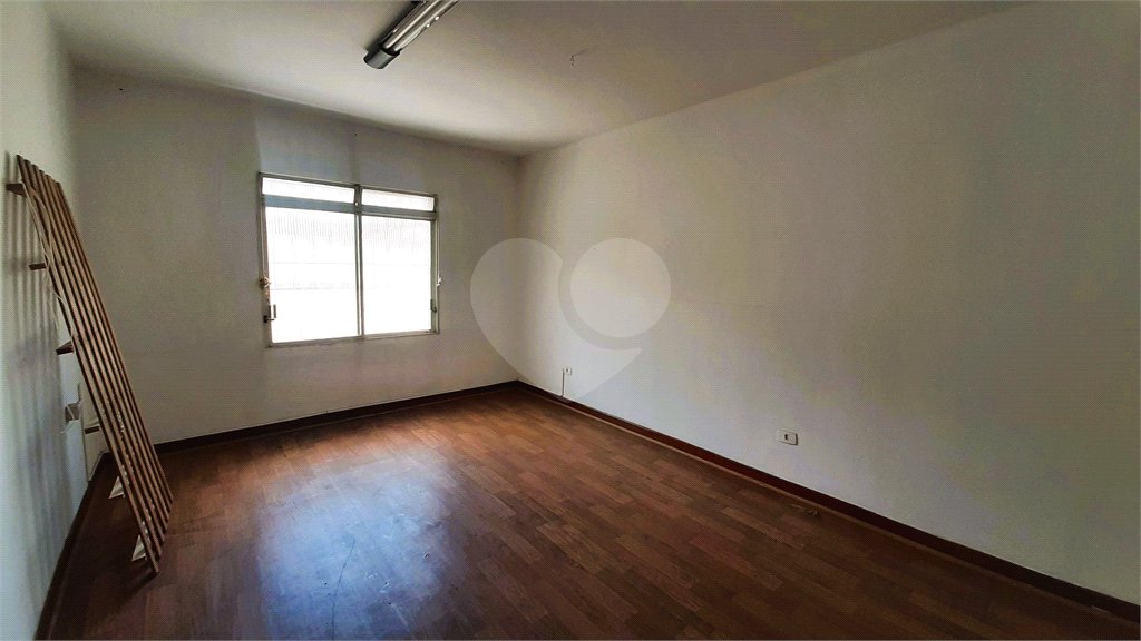 Sobrado à venda com 4 quartos, sendo 2 suítes, em Brooklin Paulista, São Paulo, SP