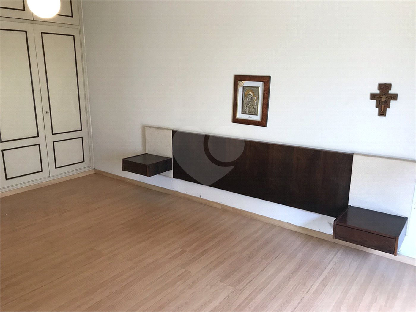 Sobrado à venda com 5 quartos, sendo 1 suíte, em Jardim São Bento, São Paulo, SP