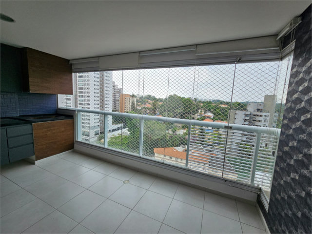 Apartamento à venda com 3 quartos, sendo 1 suíte,  em Vila Santa Catarina, São Paulo, SP