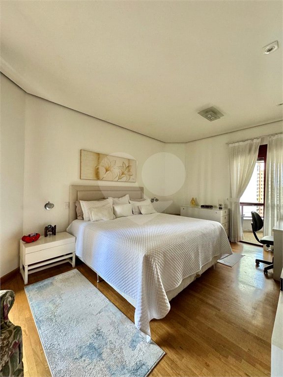 Apartamento à venda com 4 suítes em Vila Suzana, São Paulo, SP