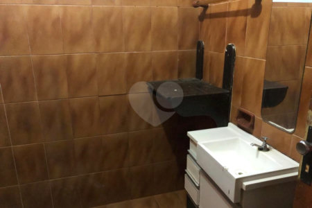 Casa à venda com 3 quartos, sendo 1 suíte,  em Vila Romão, Salto, SP