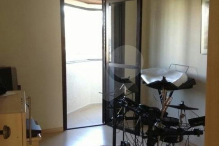 3 quartos, sendo, 2 suítes e 4 vagas de garagem