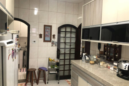 Casa à venda com 3 quartos, sendo 1 suíte,  em Vila Antônio Augusto Luiz, Caçapava, SP
