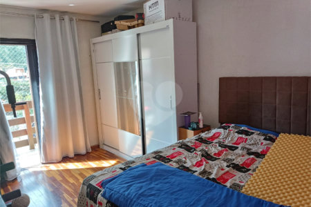Casa à venda com 3 quartos, sendo 1 suíte, em Vila Dalva, São Paulo, SP