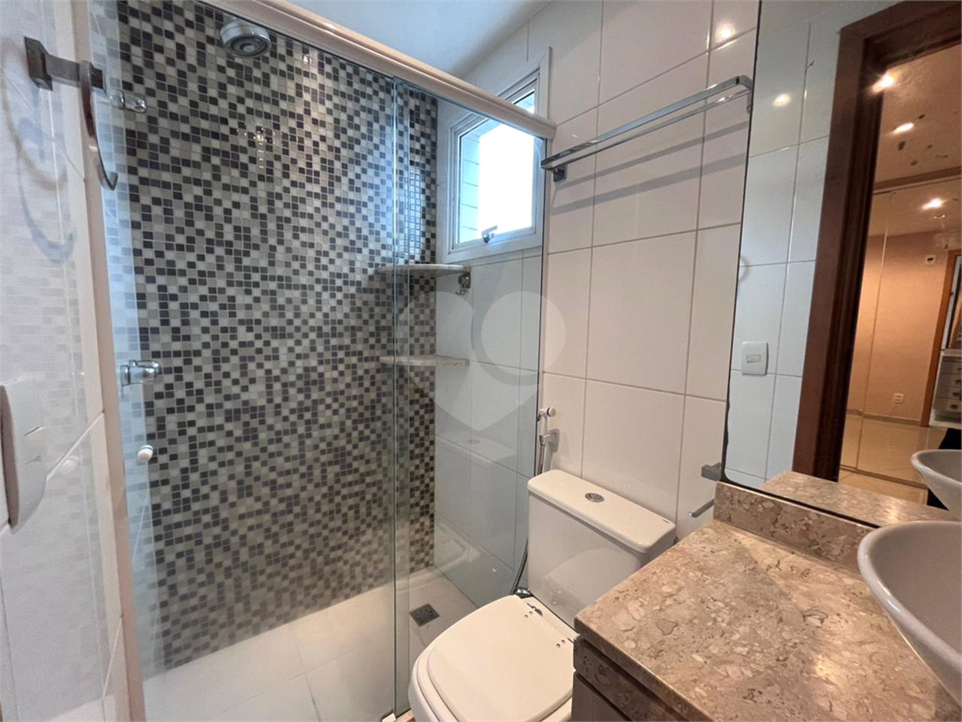 Cobertura à venda com 2 quartos, sendo 1 suíte, em Tijuca, Rio de Janeiro, RJ