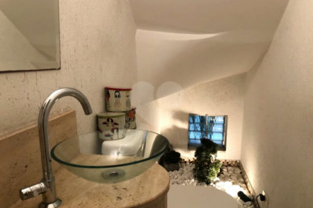 Casa à venda com 3 suítes em Santana, São Paulo, SP