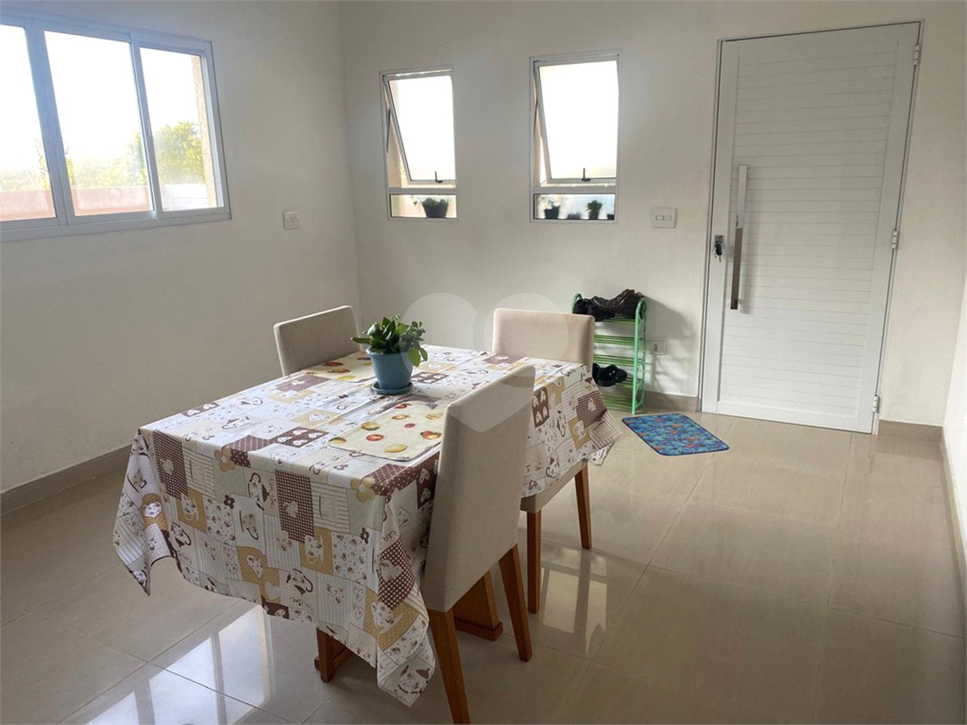 Casa à venda com 3 quartos, sendo 1 suíte, no condomínio Terras de Santa Adelia, Vargem Grande Paulista - SP